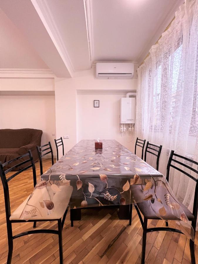 Apartmán Cosy Apt Near Republic Square Jerevan Exteriér fotografie